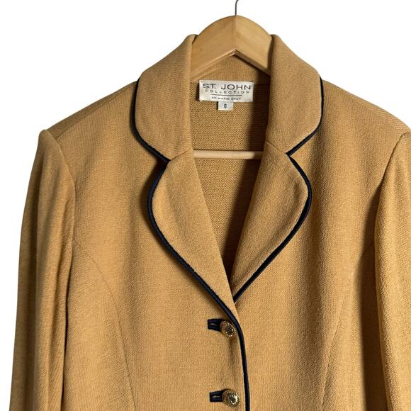 St. John Camel Tan Knit Button Front Office Suit Blazer Jacket Size 6 - Picture 2 of 12